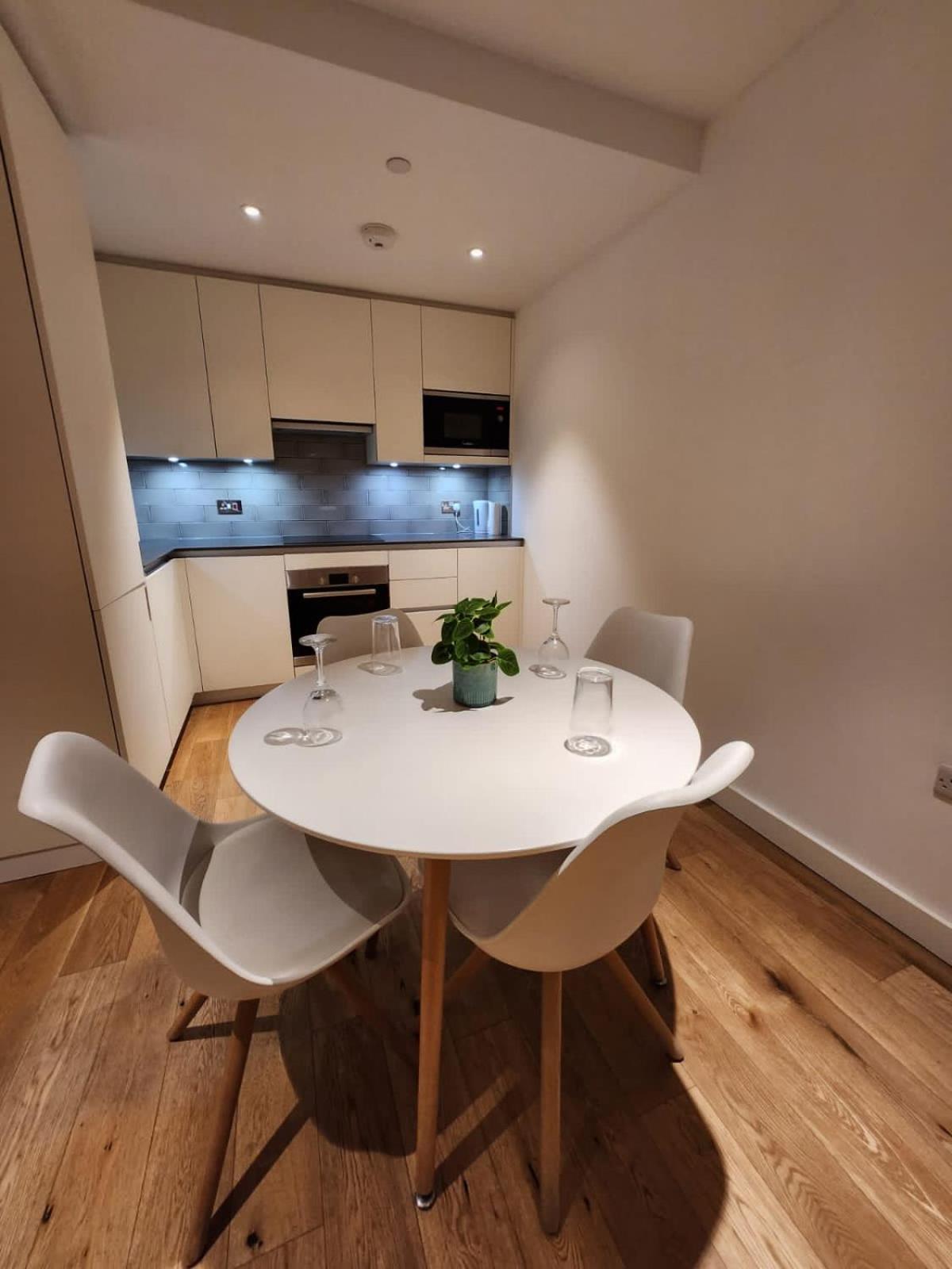 Kaf Luxury Apartment Londyn Zewnętrze zdjęcie